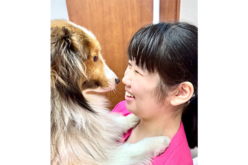 動物ケアスタッフ 金本友紀奈